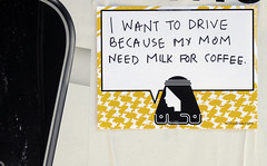 Conducir: el Derecho fundamental a tomar un café con leche