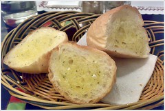 希恩納-大蒜麵包