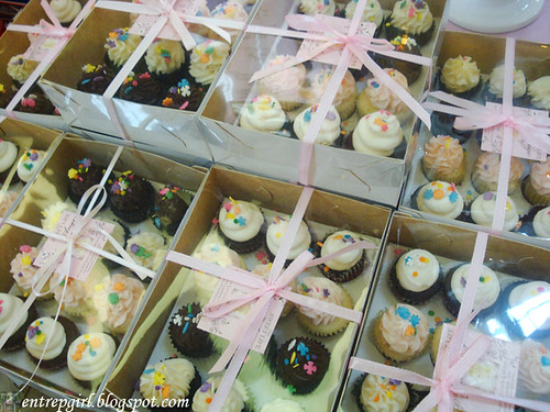 Sweet Life cupcakes