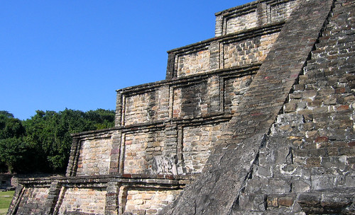 Tajín, Veracruz • <a style="font-size:0.8em;" href="http://www.flickr.com/photos/30735181@N00/3361540417/" target="_blank">View on Flickr</a>