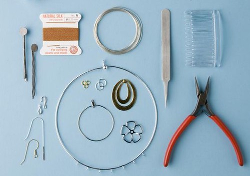 mending jewelry: tools and materials
