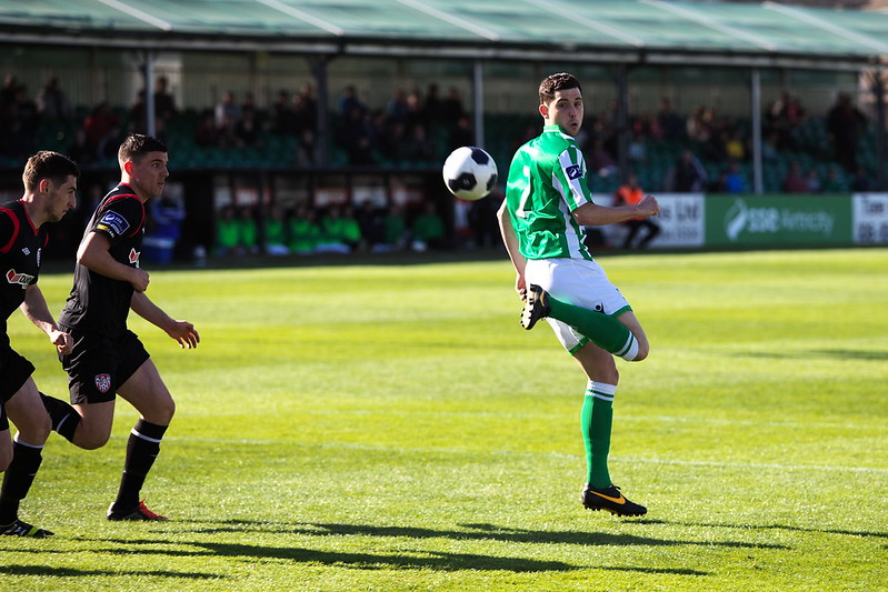 Bray Wanderers v Derry City #7<br/>© <a href="https://flickr.com/people/95412871@N00" target="_blank" rel="nofollow">95412871@N00</a> (<a href="https://flickr.com/photo.gne?id=13940796944" target="_blank" rel="nofollow">Flickr</a>)