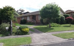 8 Robert Drive, Ballarat VIC