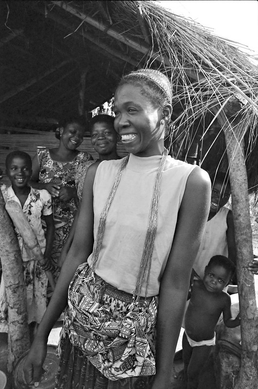 Togo West Africa Village Market Togolese Ladies close to Palimé formerly known as Kpalimé a city in Plateaux Region Togo near the Ghanaian border B&W 24 April 1999 104 Marketplace Beautiful Togolese lady<br/>© <a href="https://flickr.com/people/41087279@N00" target="_blank" rel="nofollow">41087279@N00</a> (<a href="https://flickr.com/photo.gne?id=13924953346" target="_blank" rel="nofollow">Flickr</a>)