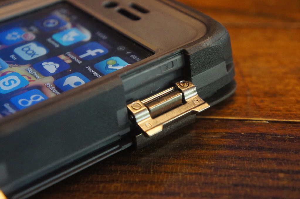Otterbox Armor iPhone 4S-17