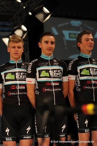 EFC-Omega Pharma-QuickStep Cycling Team   (18) (Small)