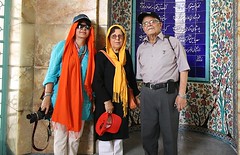 Group photo @ the Tomb of Saadi