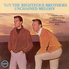 4. "Unchained melody" (Melodía desencadenada), de The Righteous Brothers.