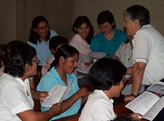 Peru: S. Maria Rubina, right, encourages younger members • <a style="font-size:0.8em;" href="http://www.flickr.com/photos/109980257@N03/11208147286/" target="_blank">View on Flickr</a>