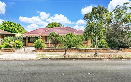 1 Geraldton Tce, Valley View SA 5093