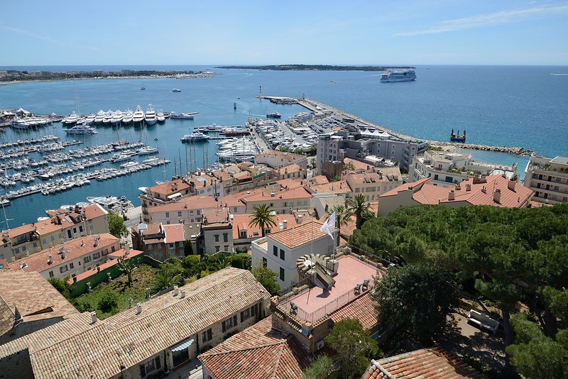 1074-20160524_Cannes-Cote d'Azur-France-panoramic view from top of Tour de Suquet (Old Town)-photo 8 of 8-view SSE<br/>© <a href="https://flickr.com/people/25326534@N05" target="_blank" rel="nofollow">25326534@N05</a> (<a href="https://flickr.com/photo.gne?id=33261744435" target="_blank" rel="nofollow">Flickr</a>)