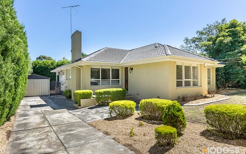 17 Horner Cl, Knoxfield VIC 3180