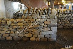 WM Mark Jurus 2, freestanding wall, vertical copes, cheekend, dry laid stone construction, copyright 2014