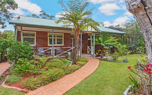 17 Canoon Rd, South Turramurra NSW 2074