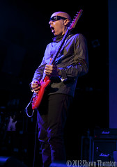 Joe Satriani - Macomb Music Theater - Mt. Clemens, MI - 09/22/13