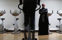 Spor salonu kapatılan başörtülü kadın: Dini ayrımcılığa uğradım