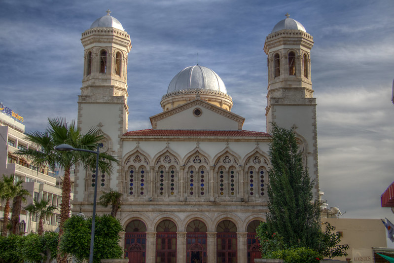 Ayia Napa Cathedral<br/>© <a href="https://flickr.com/people/33083542@N00" target="_blank" rel="nofollow">33083542@N00</a> (<a href="https://flickr.com/photo.gne?id=33656719395" target="_blank" rel="nofollow">Flickr</a>)