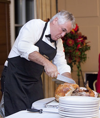 Paul Kelly goes for turkey carve record