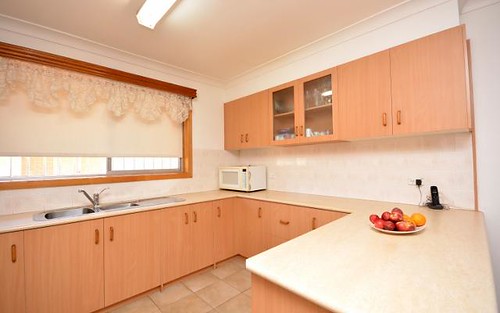 136 Merrigal St, Griffith NSW 2680