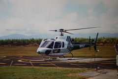 Anglų lietuvių žodynas. Žodis helicopters reiškia sraigtasparniai lietuviškai.