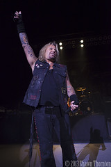 Vince Neil - Freedom Hill Amphitheatre- Sterling Heights, MI - 8/23/13