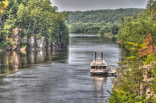 An HDR shot of the Taylors Falls Queen • <a style="font-size:0.8em;" href="http://www.flickr.com/photos/96277117@N00/14615775569/" target="_blank">View on Flickr</a>