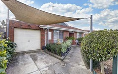 111 Cassinia Crescent, Meadow Heights VIC