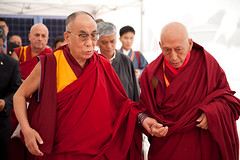 Anglų lietuvių žodynas. Žodis Dalai Lama reiškia n dalailama (lamaistų dvasininko titulas) lietuviškai.