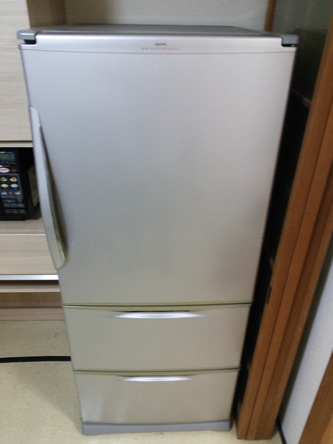 冷蔵庫2001年製造
