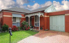 8 Silverbirch Rise, Mill Park VIC