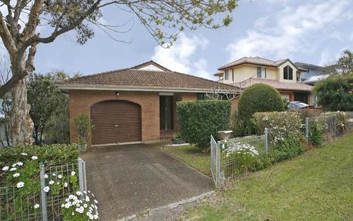 4 Noorong Ave, Forresters Beach NSW