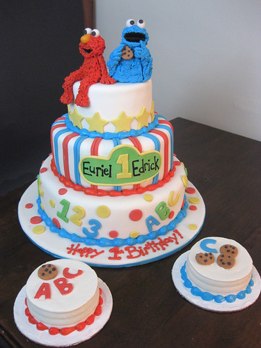Elmo Cookie Monster Cake