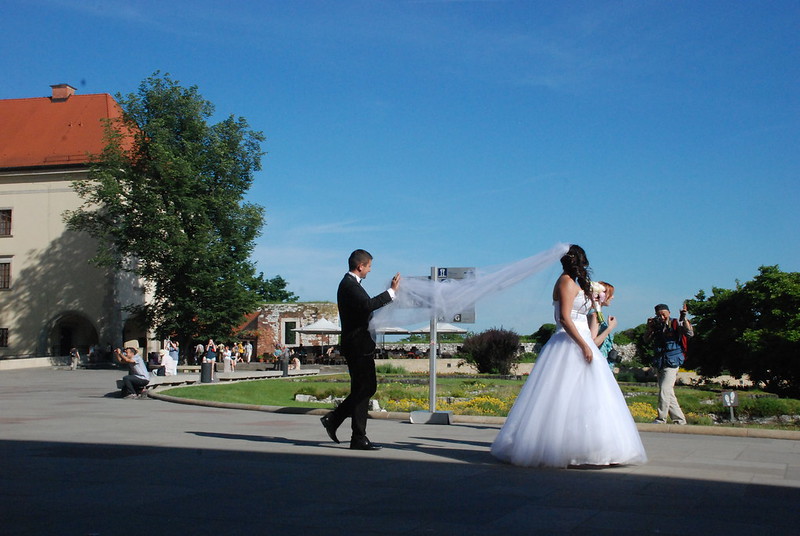 Wedding at Wawel Castle<br/>© <a href="https://flickr.com/people/77939098@N04" target="_blank" rel="nofollow">77939098@N04</a> (<a href="https://flickr.com/photo.gne?id=14434486672" target="_blank" rel="nofollow">Flickr</a>)