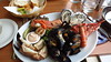 bij EE-usk eet ik een 'seafood platter • <a style="font-size:0.8em;" href="http://www.flickr.com/photos/22712501@N04/14959469385/" target="_blank">View on Flickr</a>
