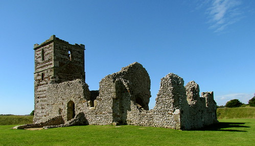 Knowlton Church ruins