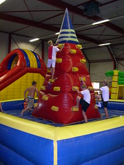 adventurepark grote zaal 1 • <a style="font-size:0.8em;" href="http://www.flickr.com/photos/125345099@N08/14248832590/" target="_blank">View on Flickr</a>