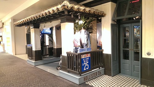 hollister gulf view square mall