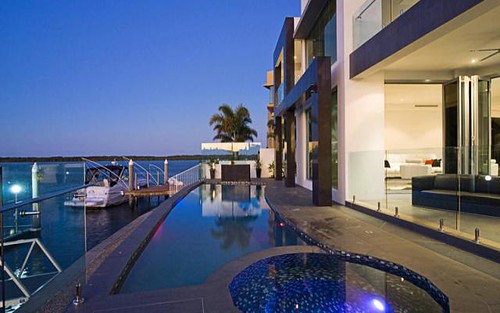 46 The Peninsula, Sovereign Islands QLD
