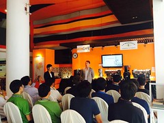 Andrea Curtarelli engaging the Thai community at Out of the Box, Chiangmai