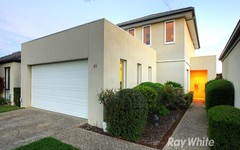 43 Sovereign Manors Crescent, Rowville VIC