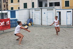 Torneo beach volley femminile 2014 • <a style="font-size:0.8em;" href="http://www.flickr.com/photos/69060814@N02/14622880317/" target="_blank">View on Flickr</a>