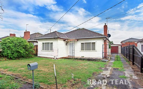 8 Wicklow St, Pascoe Vale VIC 3044