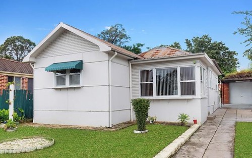 30 Oxley St, Campbelltown NSW 2560