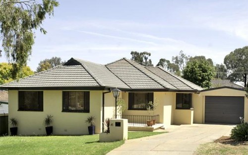 41 Nixon Crescent, Tolland NSW