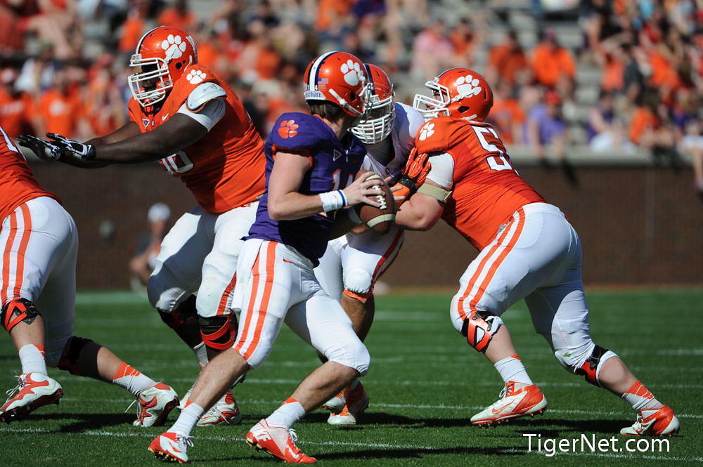 Clemson Football Photo of Donny McElveen and Jay Guillermo and orangeandwhite