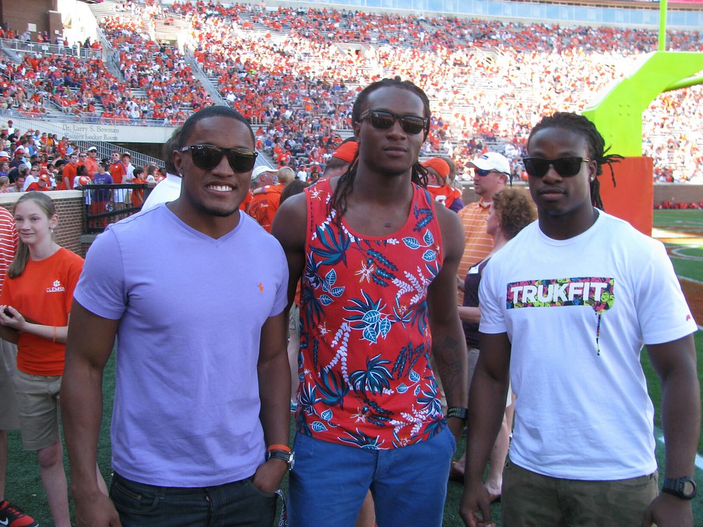 Clemson  Photo of Andre Ellington and nukhopkins and Xavier Brewer
