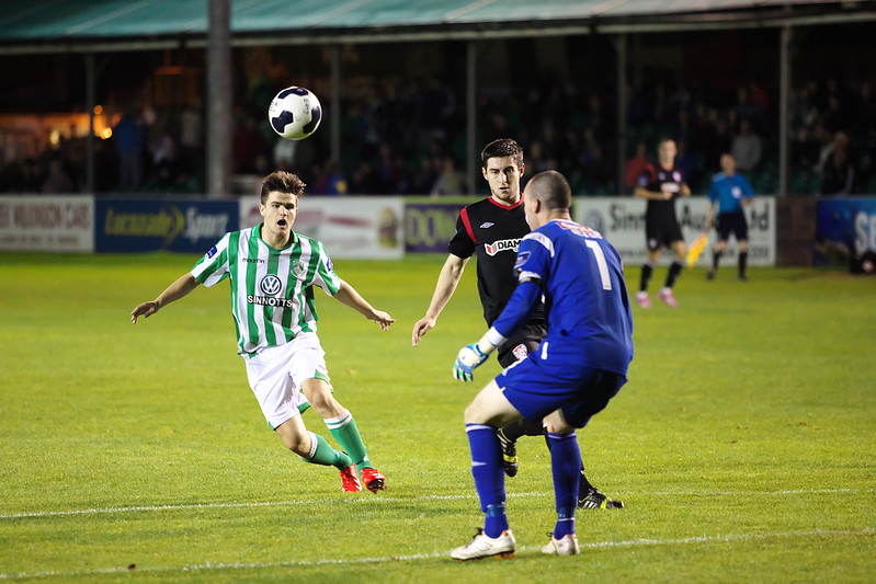 Bray Wanderers v Derry City # 23<br/>© <a href="https://flickr.com/people/95412871@N00" target="_blank" rel="nofollow">95412871@N00</a> (<a href="https://flickr.com/photo.gne?id=15219370490" target="_blank" rel="nofollow">Flickr</a>)