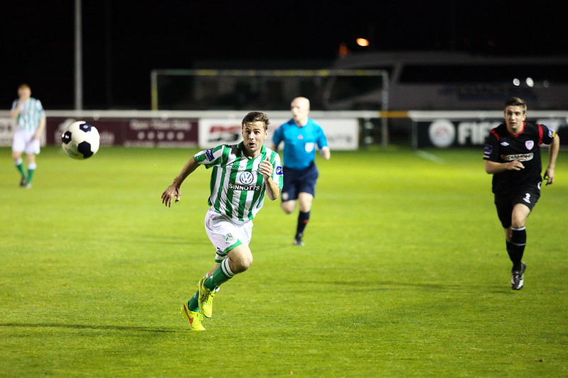 Bray Wanderers v Derry City # 15<br/>© <a href="https://flickr.com/people/95412871@N00" target="_blank" rel="nofollow">95412871@N00</a> (<a href="https://flickr.com/photo.gne?id=15406038665" target="_blank" rel="nofollow">Flickr</a>)