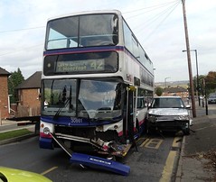 [26471] Hackenthorpe : Bus & Range Rover Collision