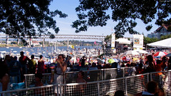 Huge Crowd in McCall Waterfront Park (Willamette River behind) • <a style="font-size:0.8em;" href="http://www.flickr.com/photos/34843984@N07/14924507194/" target="_blank">View on Flickr</a>
